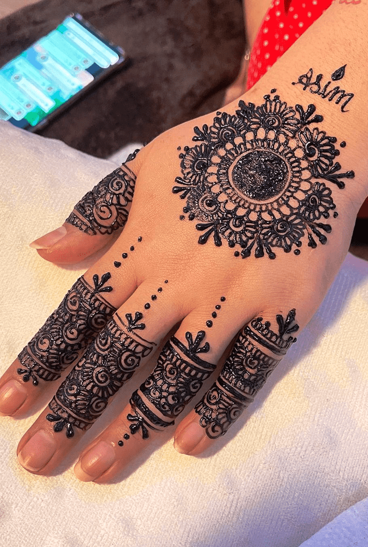 Ravishing Attractive Henna Design