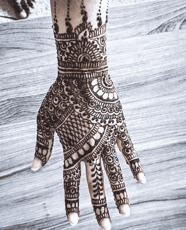 Appealing Aurangabad Henna Design