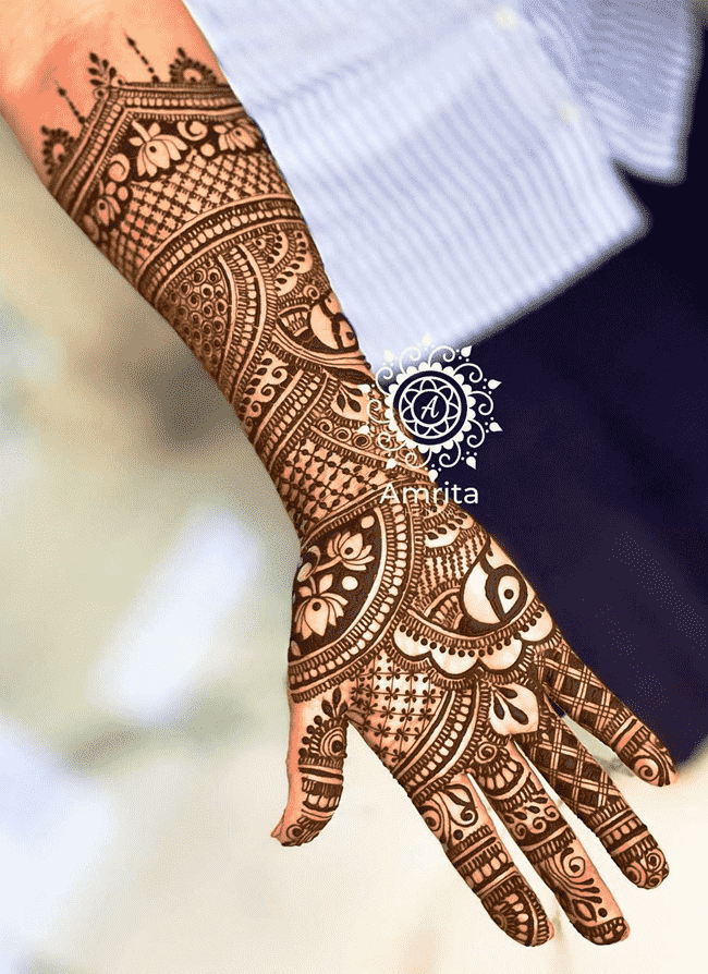 Dazzling Aurangabad Henna Design