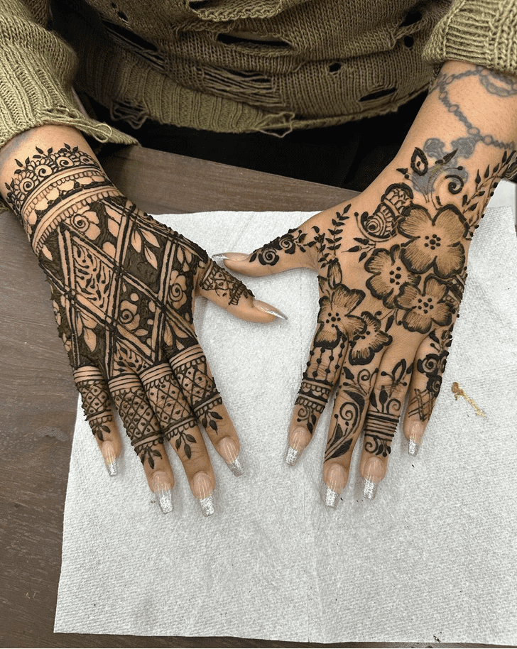 Splendid Austin Henna Design