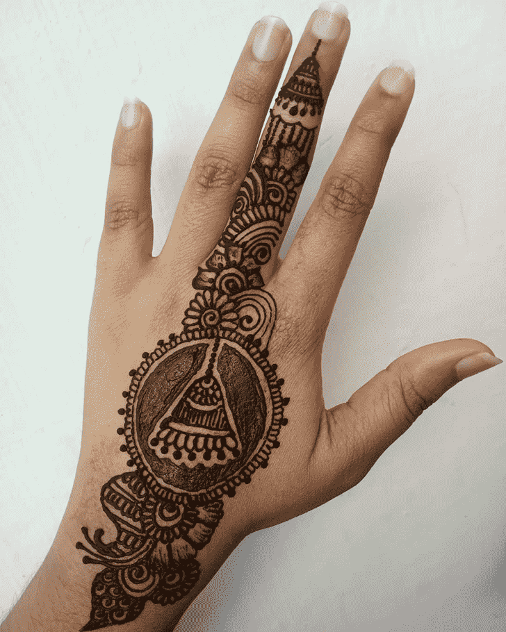Adorable Back Hand Henna Design