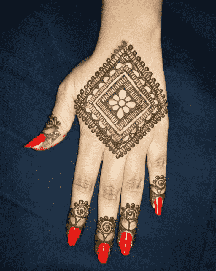 Comely Back Hand Henna Design