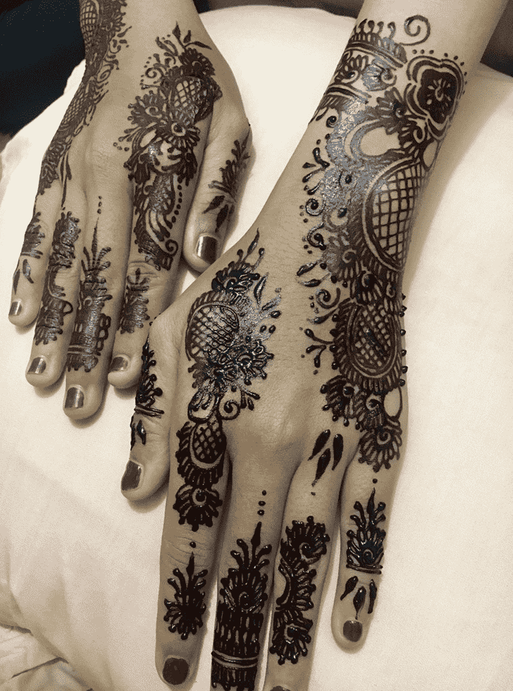 Elegant Back Hand Henna Design