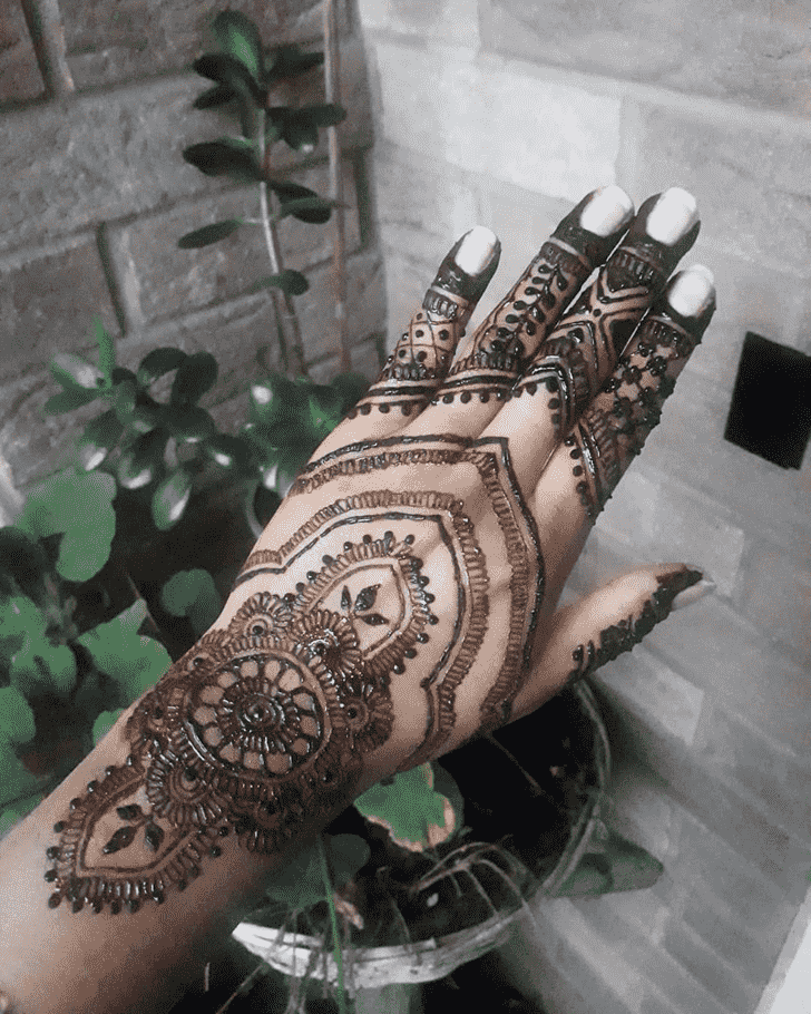 Grand Back Hand Henna Design