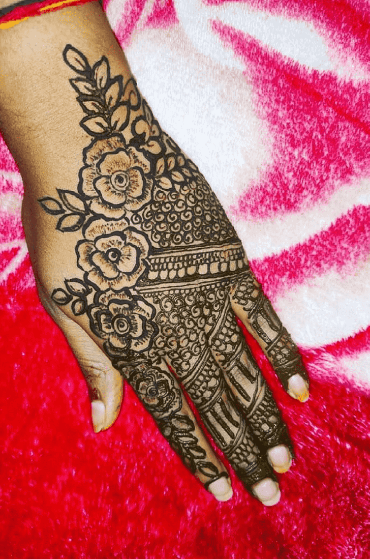 Ravishing Back Hand Henna Design