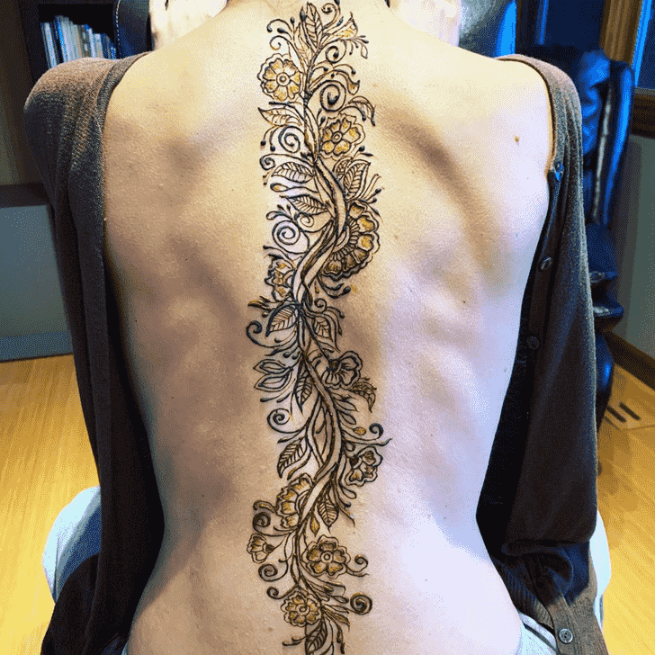 Angelic Back Henna design