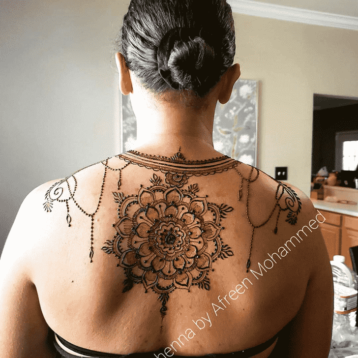 Beauteous Back Henna design