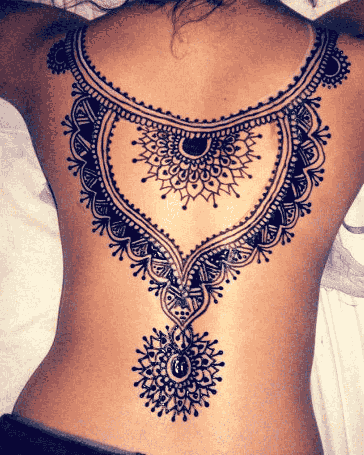 Delightful Back Henna design