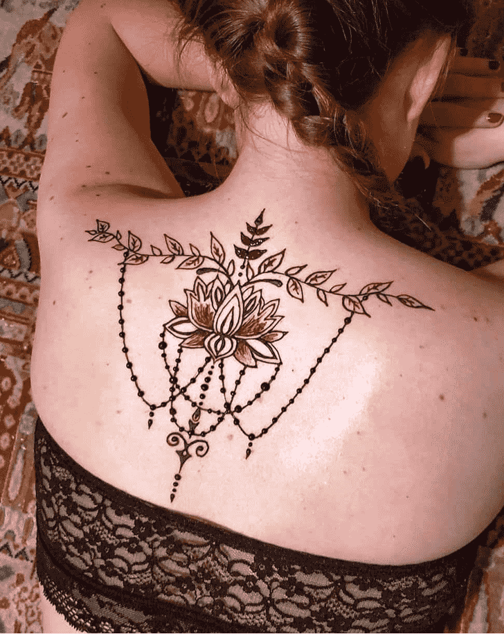 Elegant Back Henna design