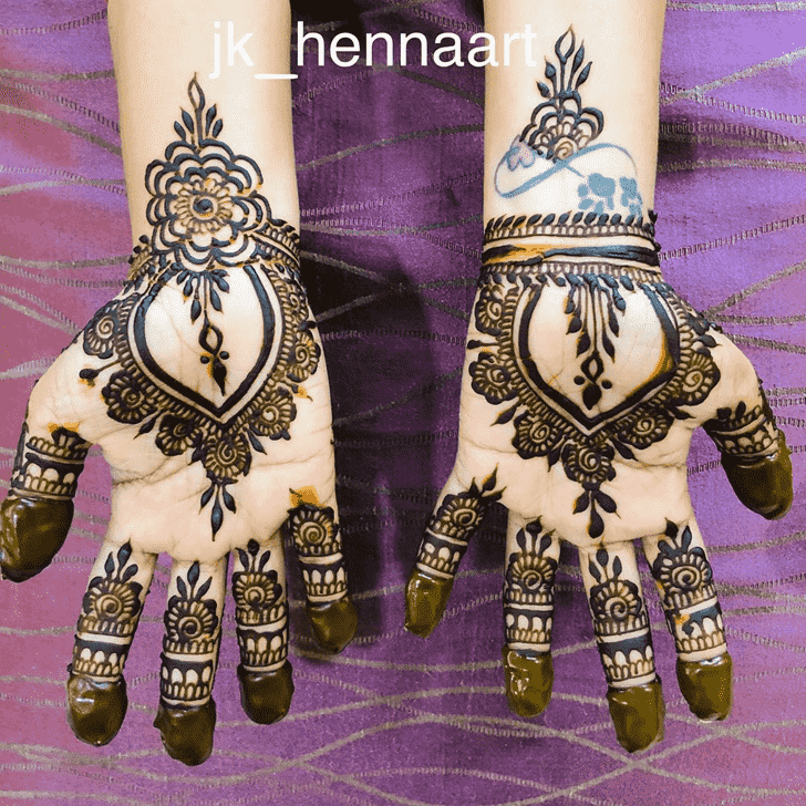 Stunning Badghis Henna Design