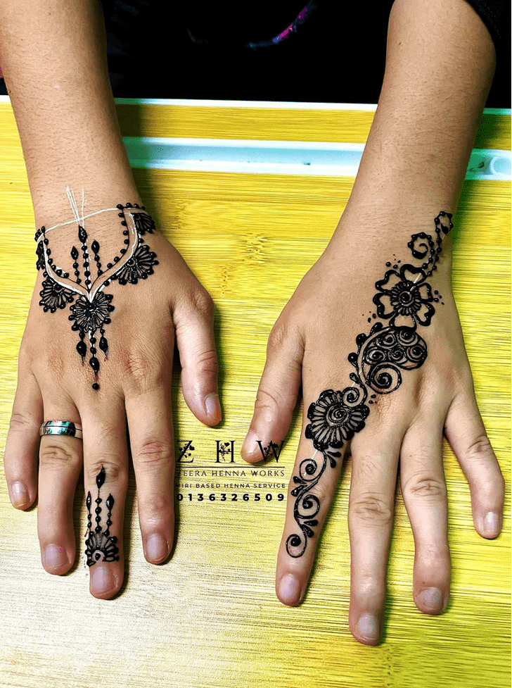 Angelic Bahawalpur Henna Design