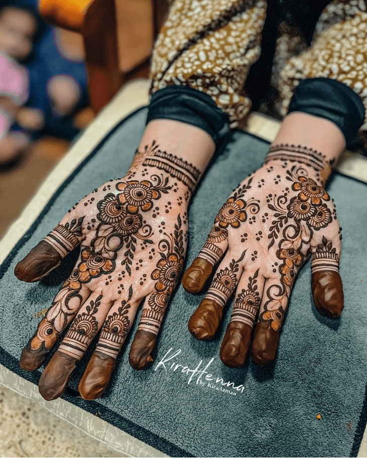 Captivating Bahawalpur Henna Design
