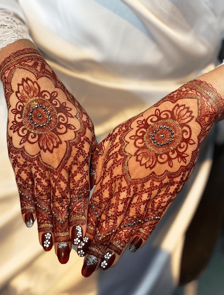 Mesmeric Bahawalpur Henna Design