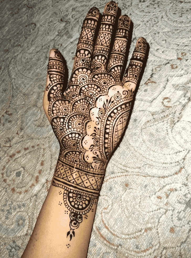Classy Banarsi Henna Design