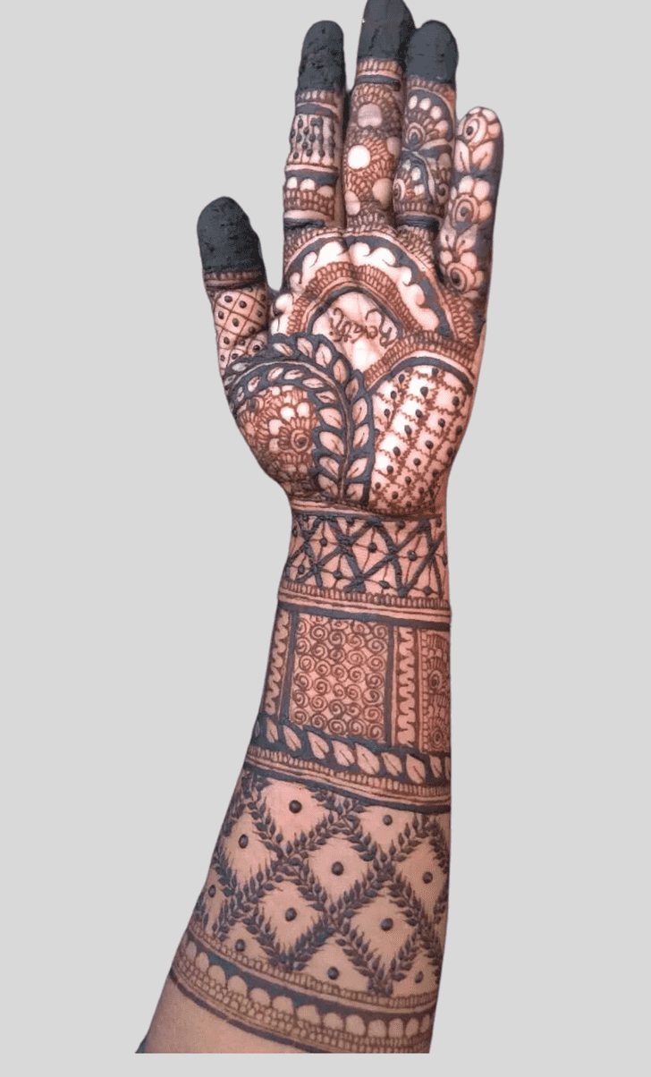 Delicate Bangladesh Henna Design
