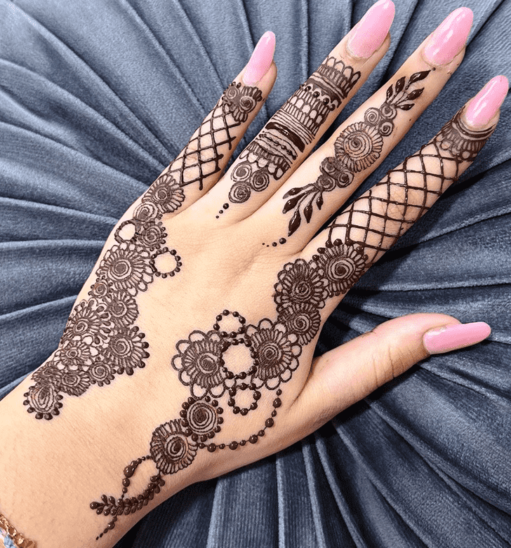 Splendid Beautiful Easy Henna Design