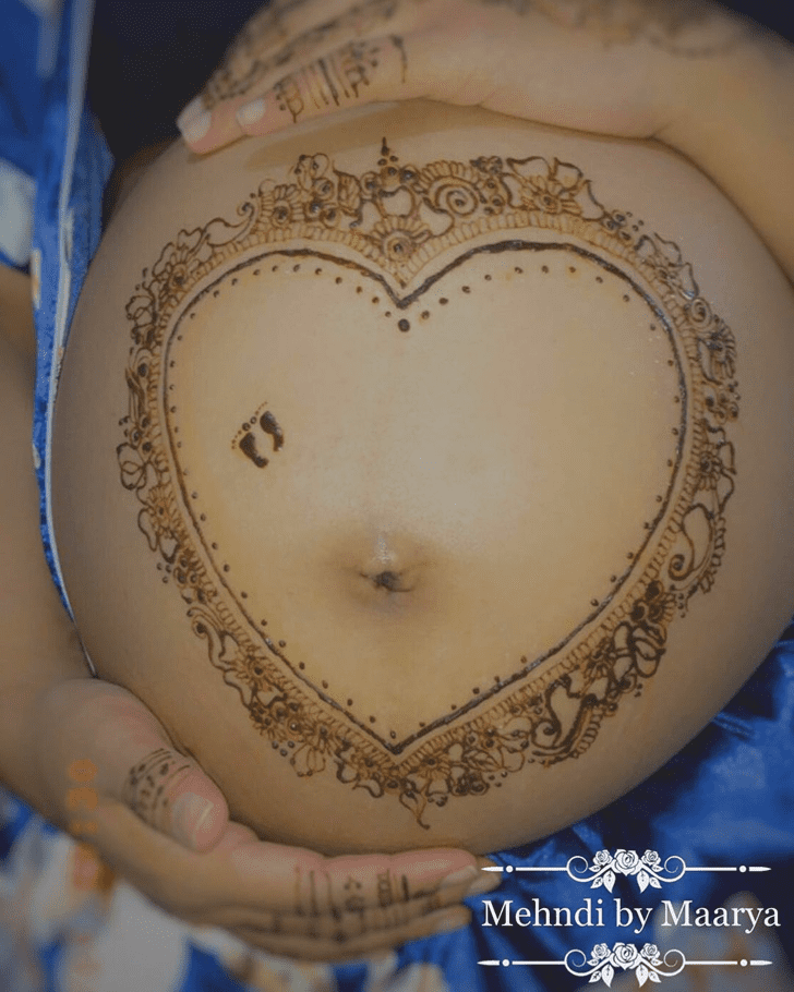 Adorable Belly Button Henna Design