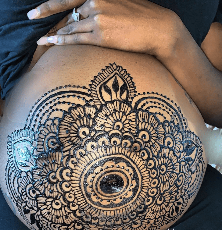 Bewitching Belly Button Henna Design