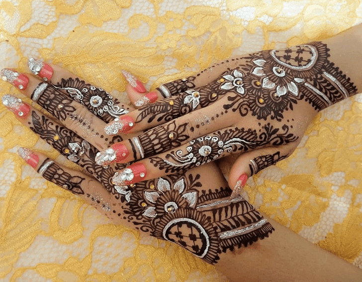 Enthralling Bengali Henna Design