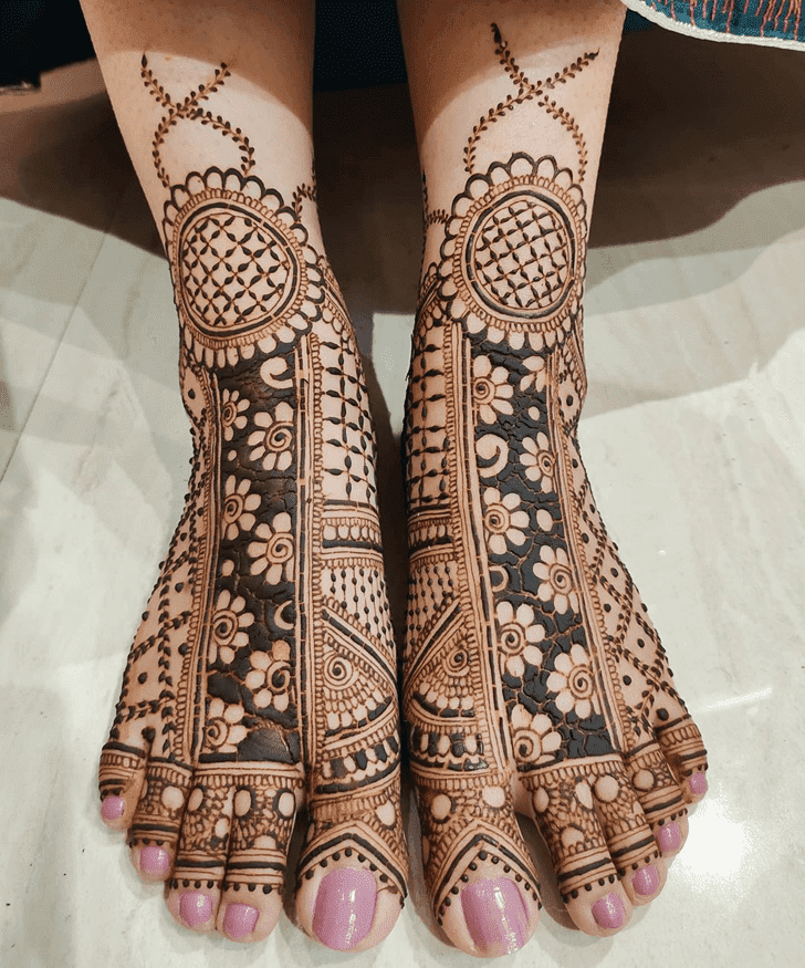 Teasing Bengali Henna Design