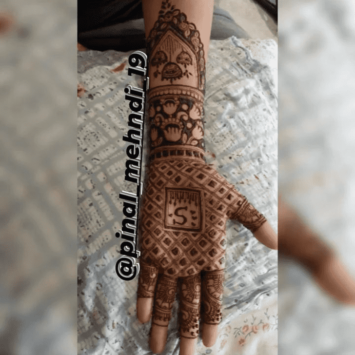 Fine Bhai Dooj Special Henna Design