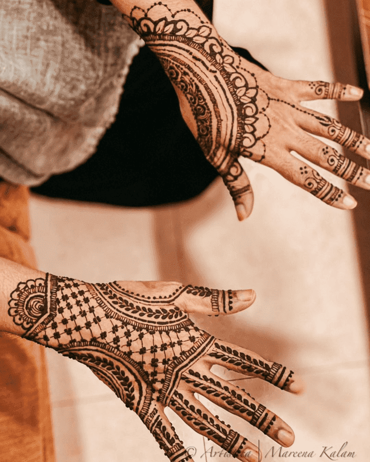 Alluring Bharatpur Henna Design