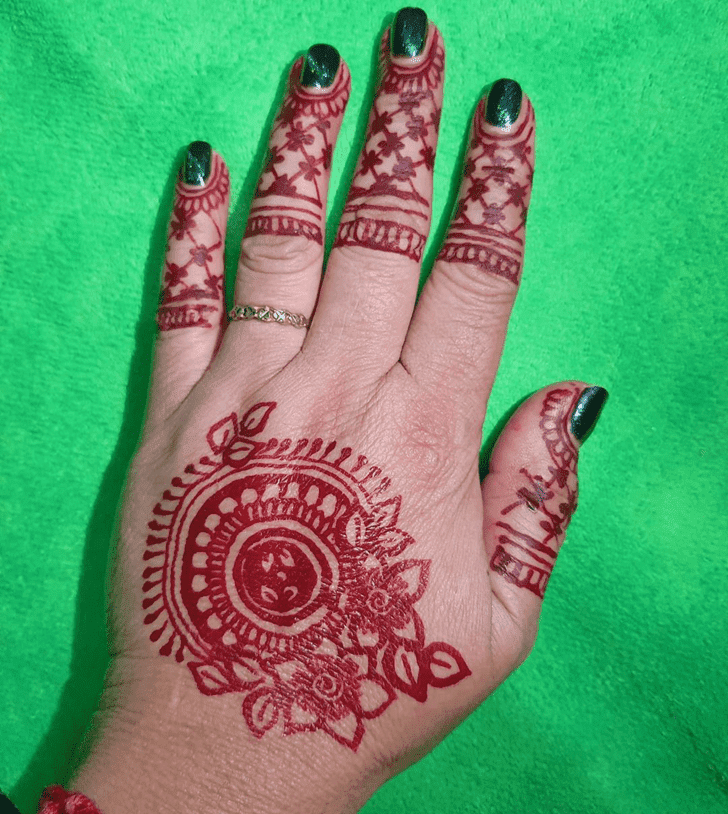 Enticing Bharatpur Henna Design