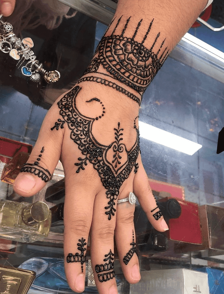 Ravishing Bharatpur Henna Design