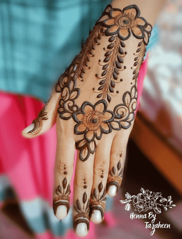 Appealing Bhubaneswar Henna Design