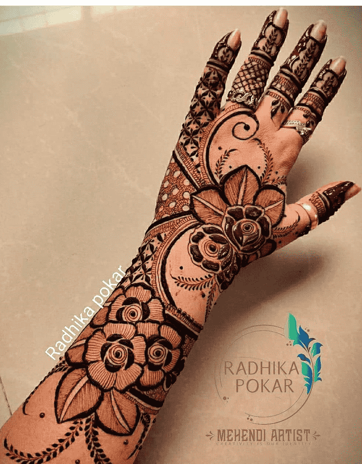 Delightful Bhubaneswar Henna Design