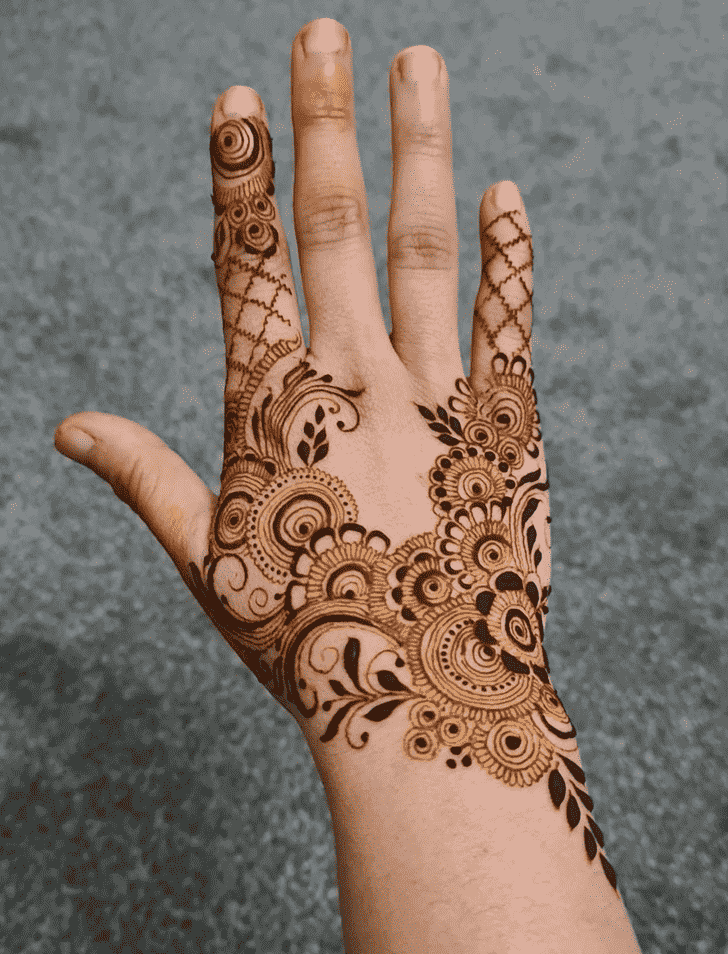 Enticing Bhubaneswar Henna Design