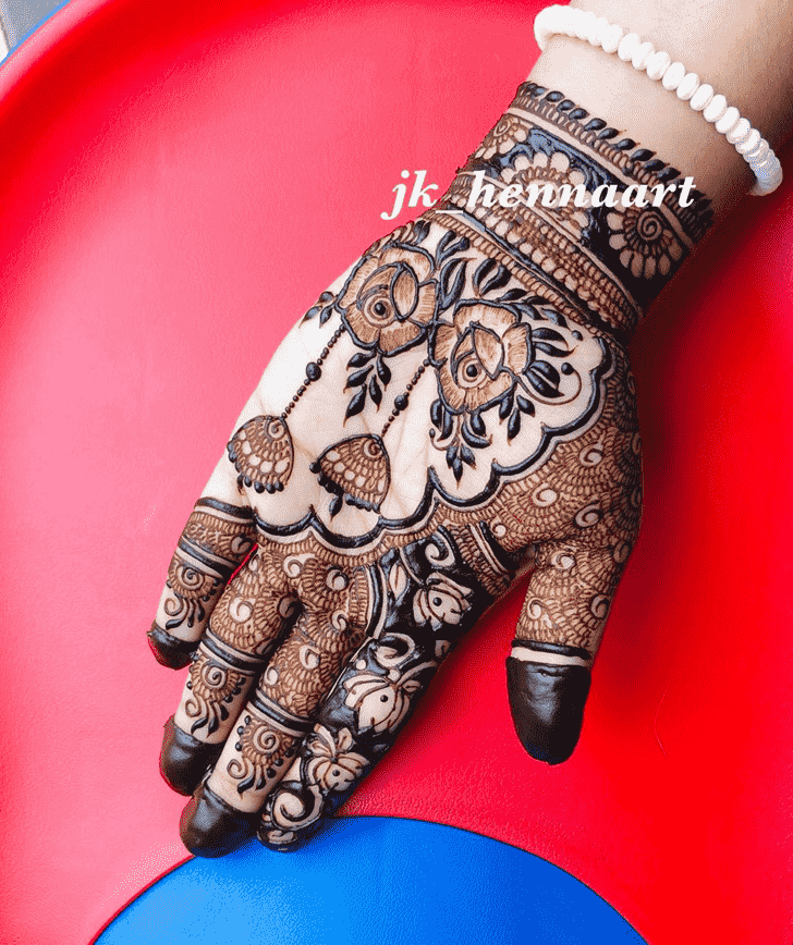 Elegant Bhuj Henna Design