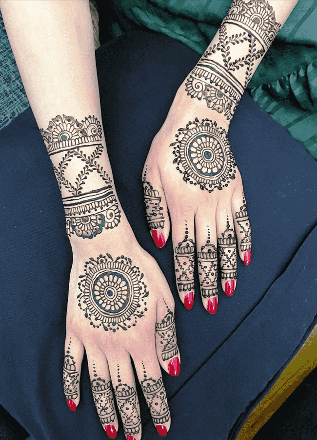 Pretty Biratnagar Henna Design
