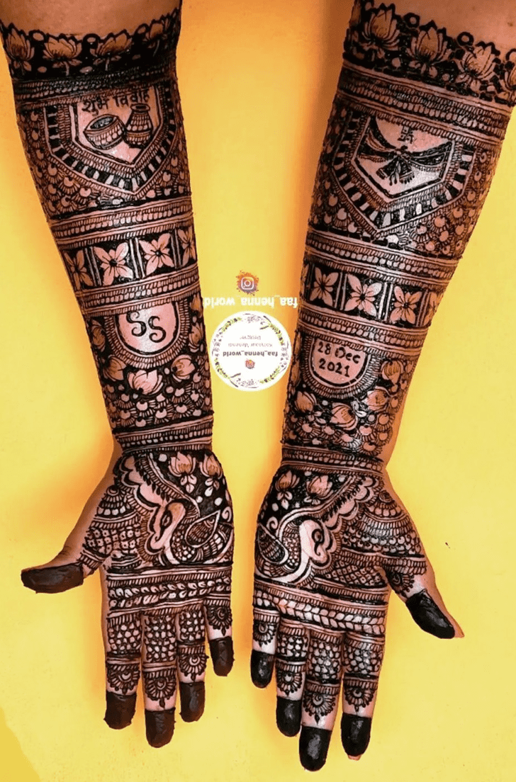 Elegant Birgunj Henna Design