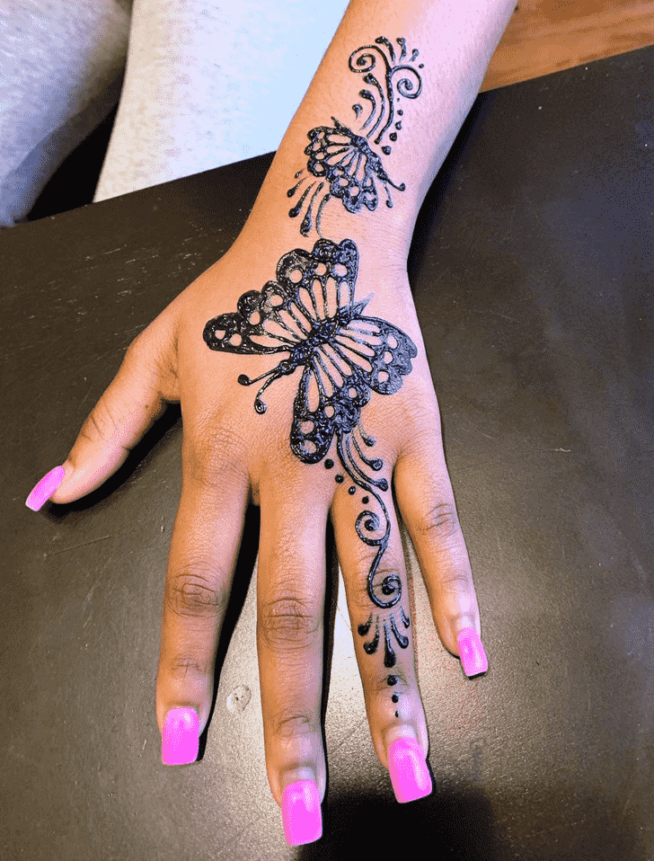 Fascinating Black Henna design