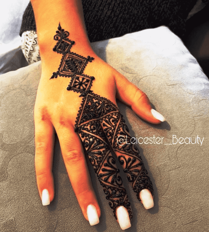 Pleasing Black Henna design