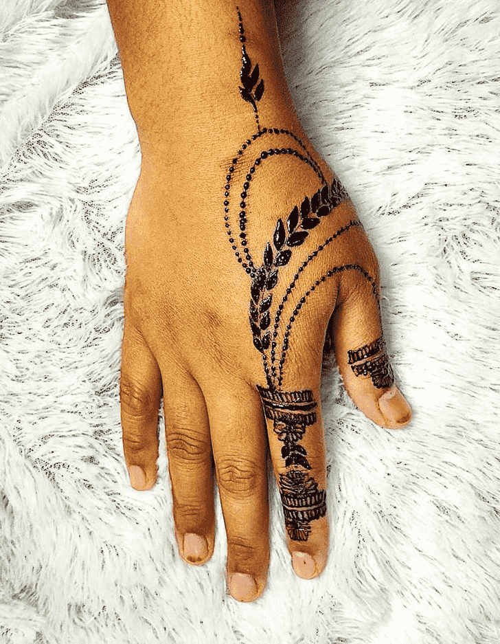 Stunning Black Henna design