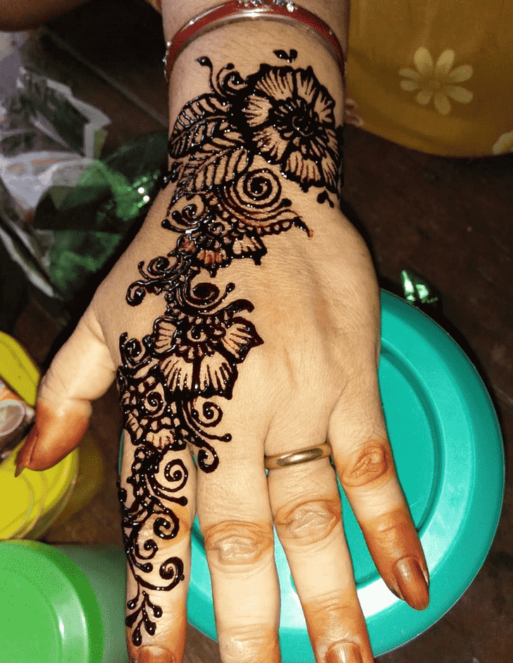 Appealing Bogra Henna Design