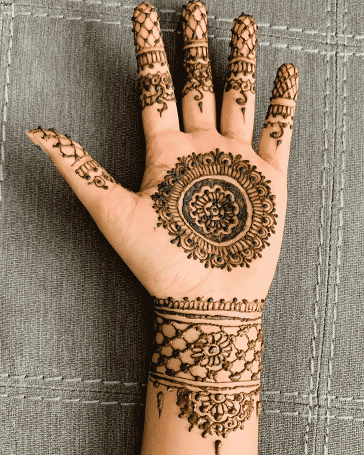 Enthralling Bogra Henna Design
