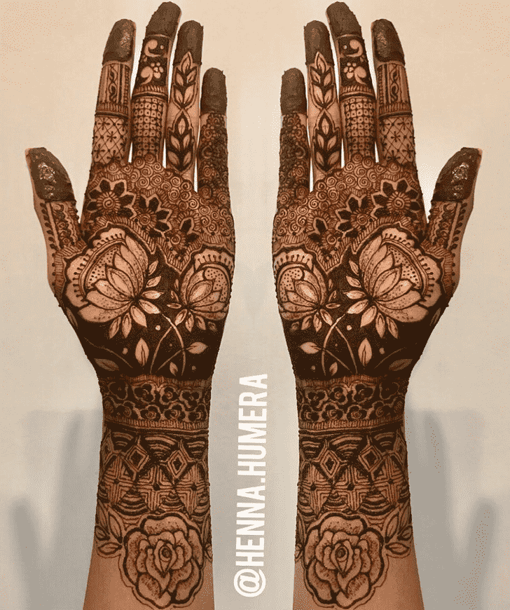 Graceful Bogra Henna Design