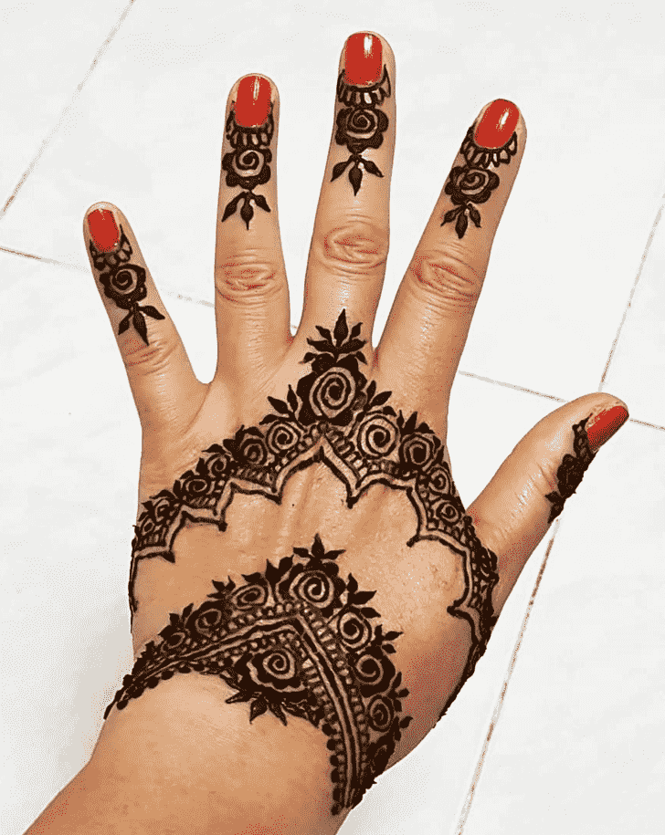 Shapely Bogra Henna Design