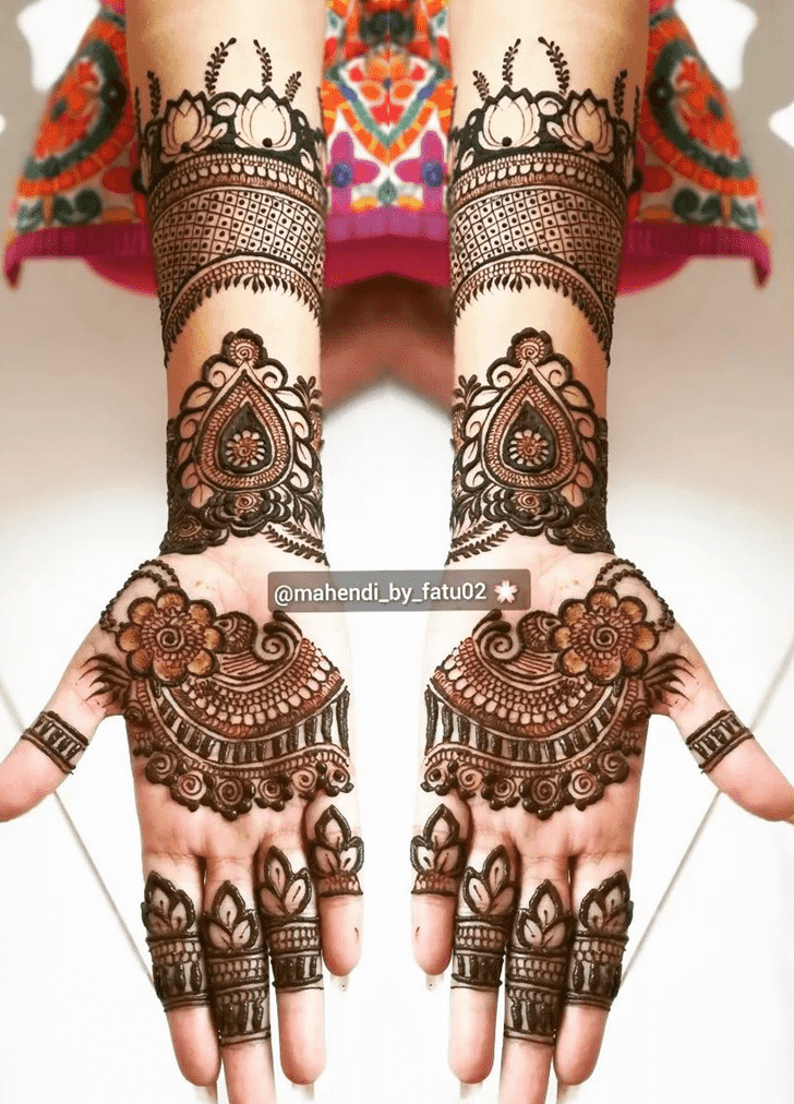 Splendid Bold Full Arm Henna Design