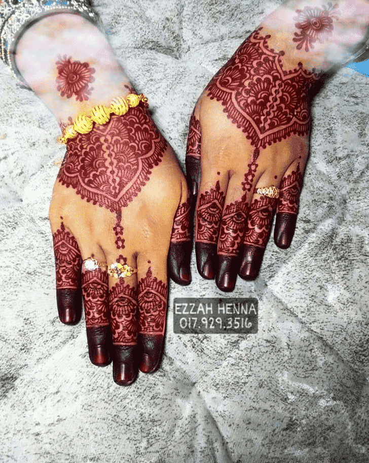 Refined Bollywood Henna design