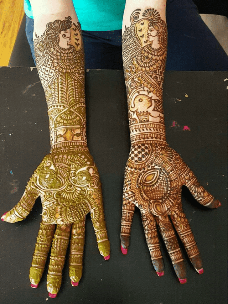 Captivating Bombay Style Henna Design