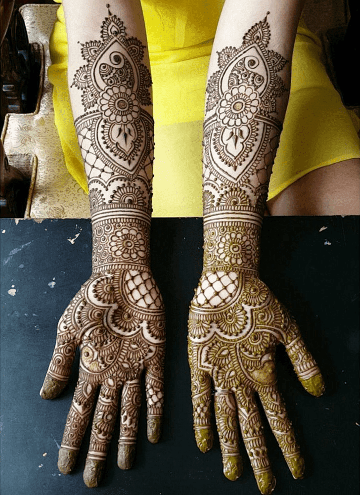 Delightful Bombay Style Henna Design