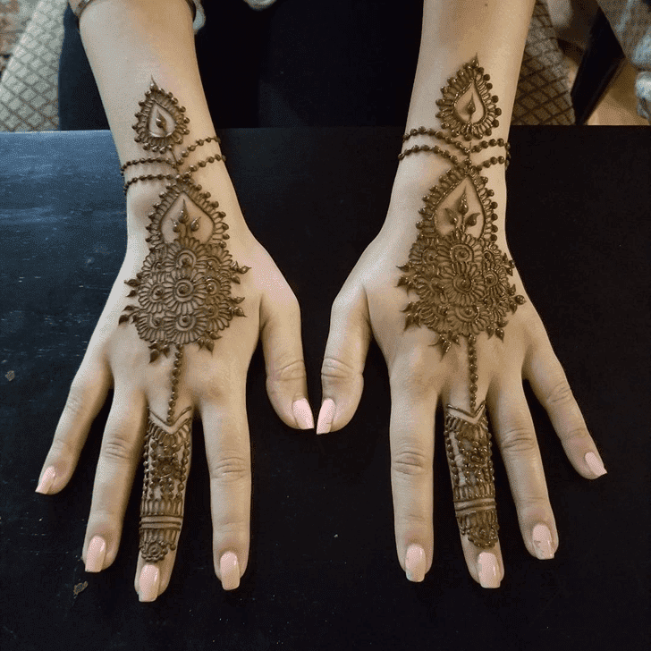 Grand Bombay Style Henna Design