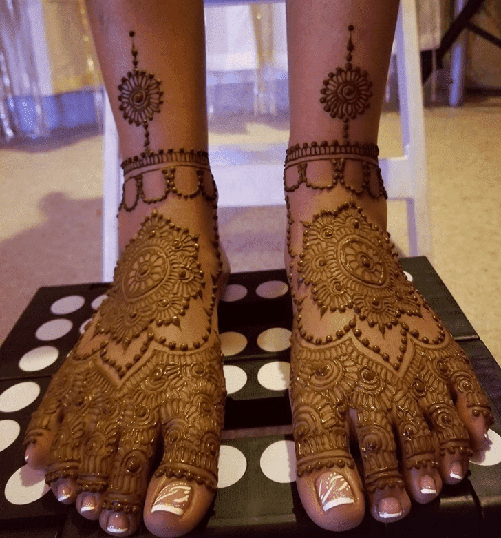 Magnetic Bombay Style Henna Design