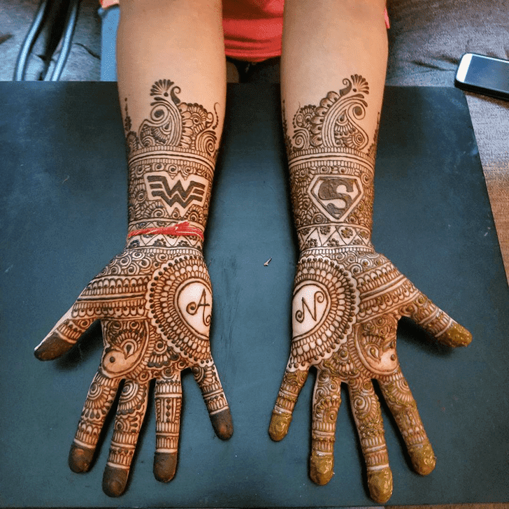 Magnificent Bombay Style Henna Design