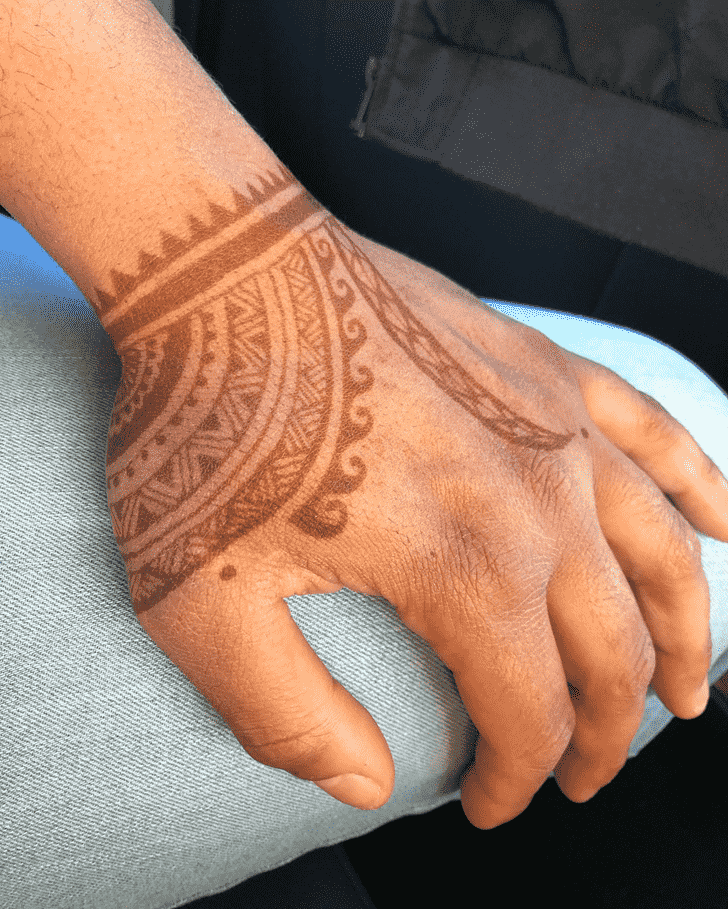 Pleasing Boys Henna Design