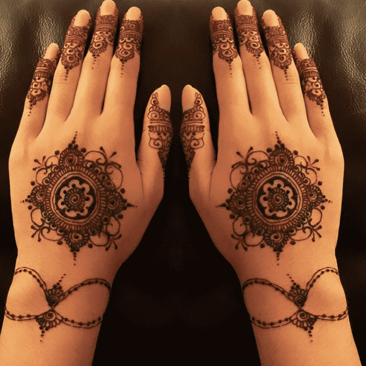 Superb Bracelet Henna Design